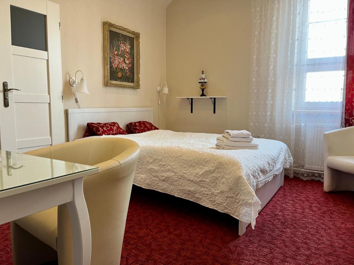 Nový Jičín Hotel Na Skalkach מראה חיצוני תמונה