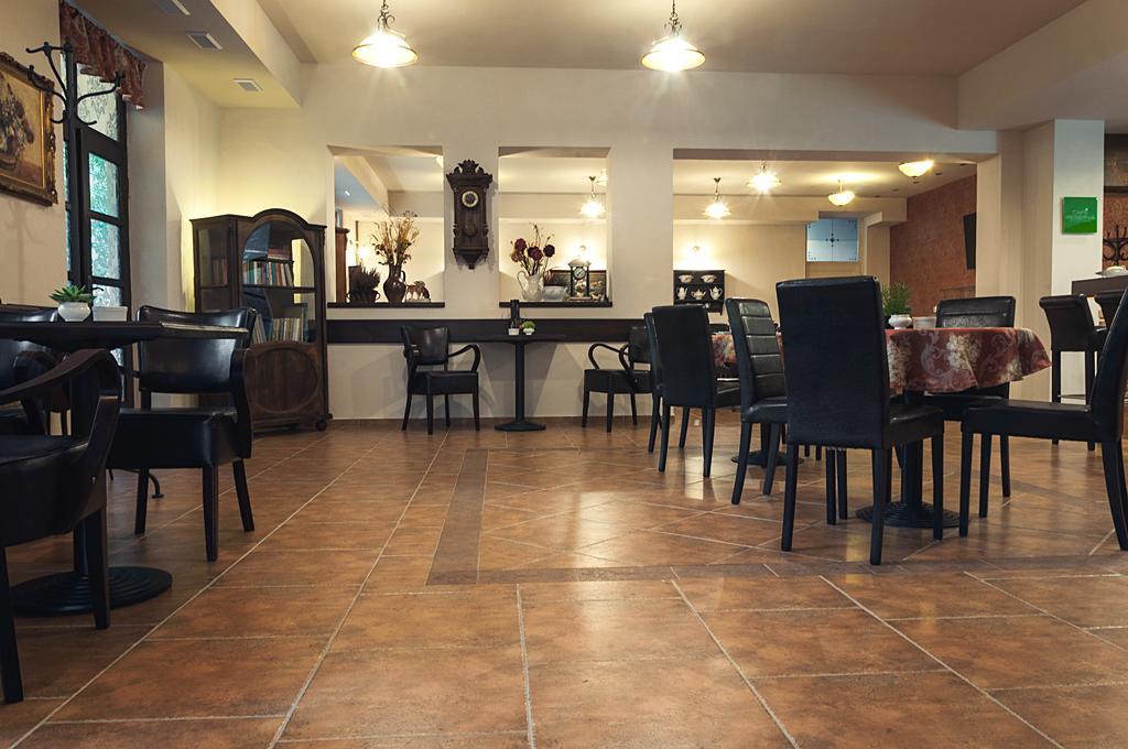 Nový Jičín Hotel Na Skalkach מראה חיצוני תמונה