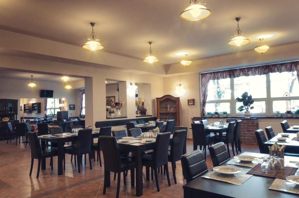 Nový Jičín Hotel Na Skalkach מראה חיצוני תמונה